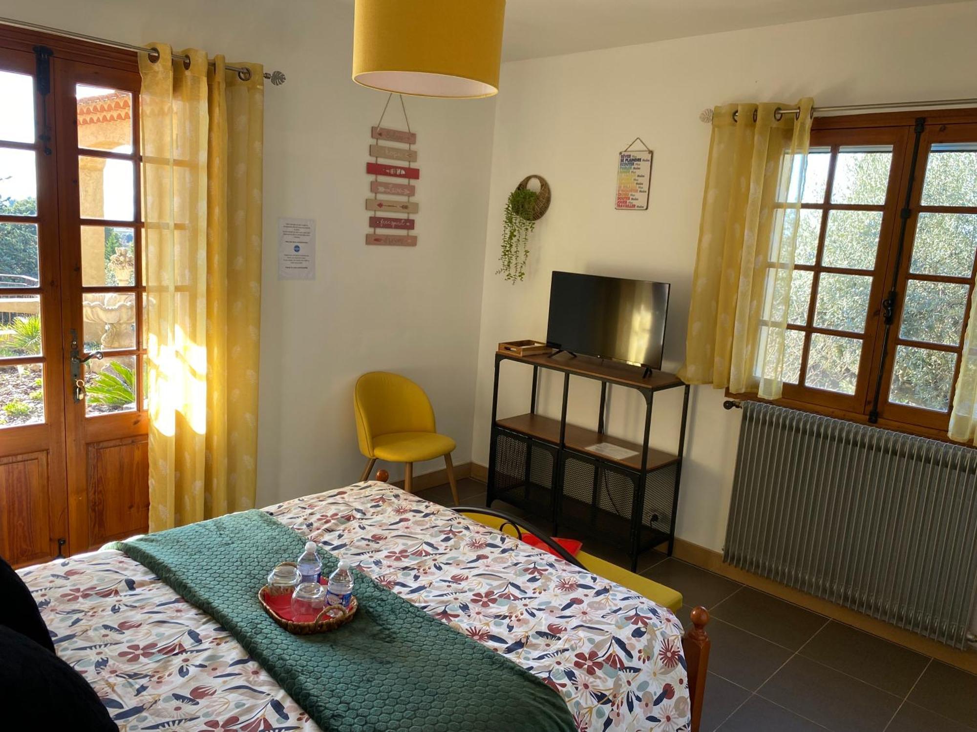 Chambres D'Hotes De Charme La Joseline Flayosc ภายนอก รูปภาพ